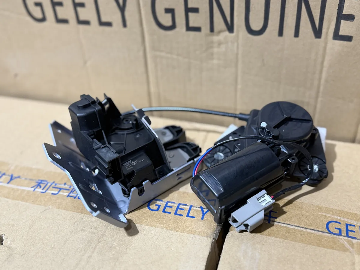 Замок багажника Geely Monjaro KX11