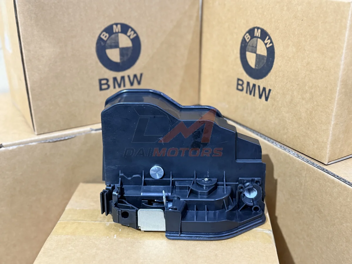 BMW 51217202143 Замок водительской двери