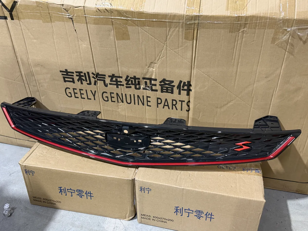 Решетка радиатора geely Coolray
