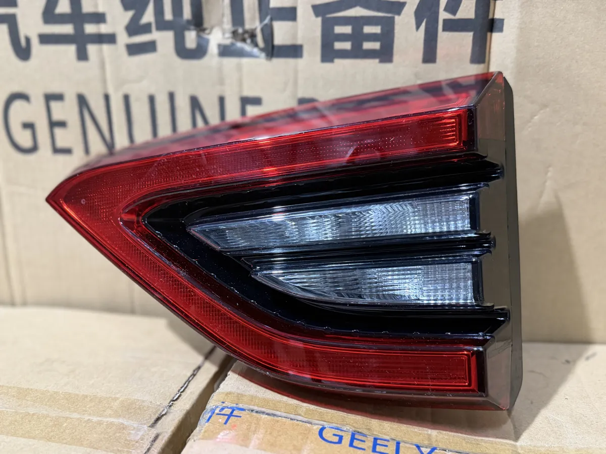 Фонарь внутренний задний правый Chery Tiggo 4