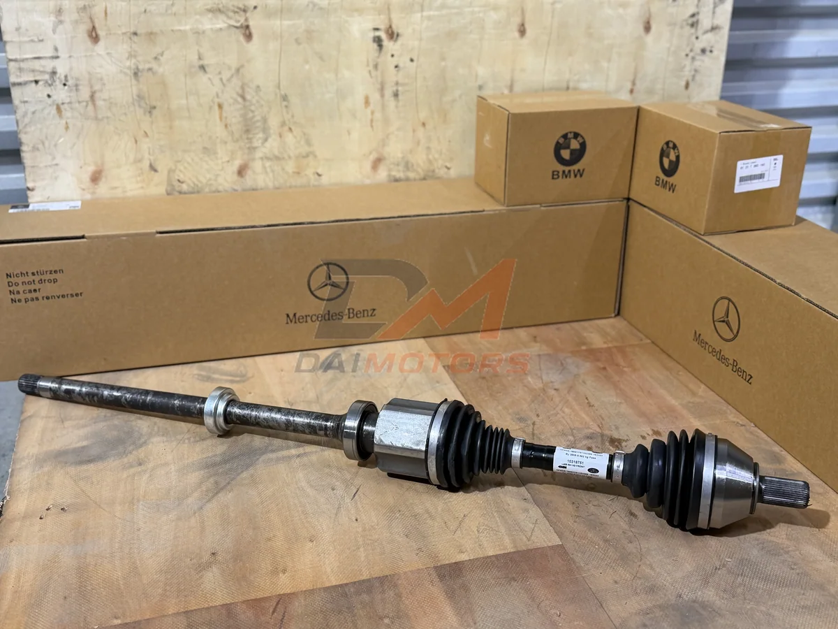 Привод передний правый Land Rover LR002619 LR002619